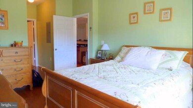 11327 Aristotle Dr unit 5-407, Fairfax, VA 22030 - photo 4