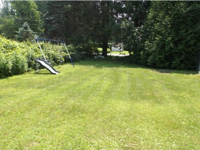 220 E Proctor Rd, Rutland, VT 05736 - photo 7