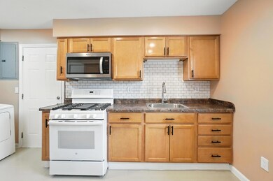 836 Antwerp Rd, Columbus, OH 43213 - photo 7