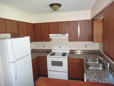 112 Highland Ct, Jacksonville, NC 28540 - photo 4