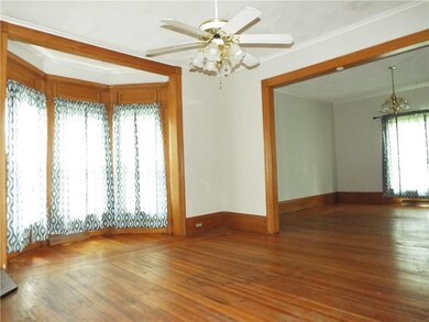 Living Room 15x15