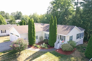 16 Sawmill Ridge unit 4-1-14, Sandown, NH 03873 - photo 5