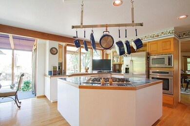 1502 NW Highland Ave, Grants Pass, OR 97526 - photo 4