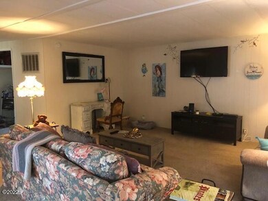 549 SE Reef Ave, Lincoln City, OR 97367 - photo 4