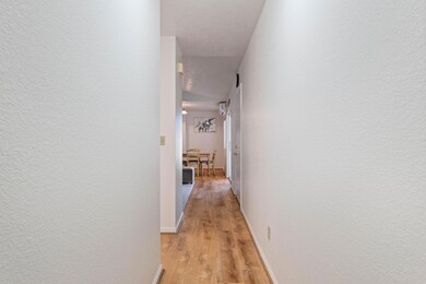 4.Entry Hall
