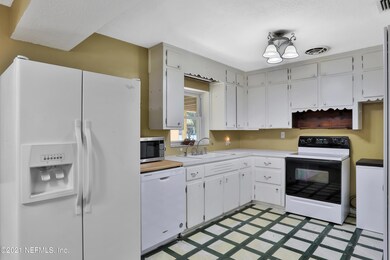 4435 Ish Brant Rd W, Jacksonville, FL 32210 - photo 7