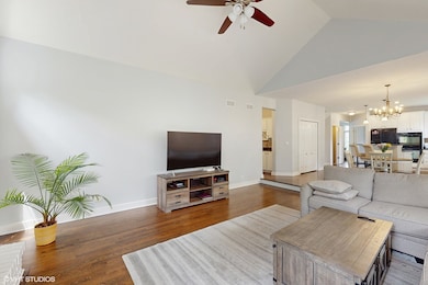 3432 Redwing Dr unit 2, Naperville, IL 60564 - photo 5