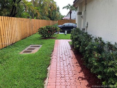 5160 NW 116th Ct, Doral, FL 33178 - photo 6