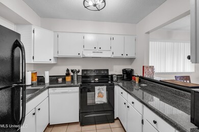 228GMolokaiVillage-8