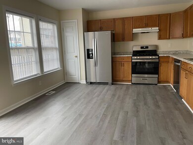 11 E Calabash Ct, Martinsburg, WV 25405 - photo 2