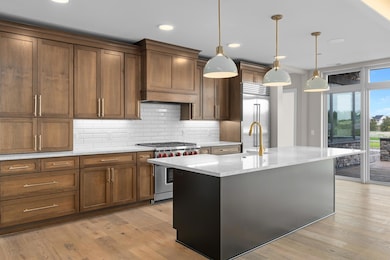 1 Hill Farm Rd #109, North Oaks, MN