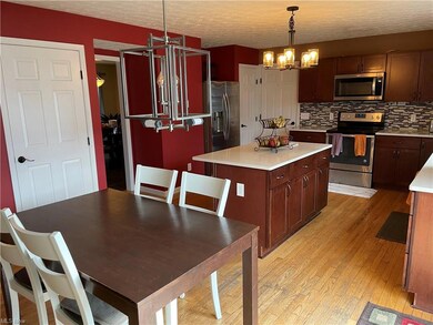 Soft closing drawers and doors on new cabinets