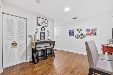 940 Village Trail unit 8-206, Port Orange, FL 32127 - photo 4