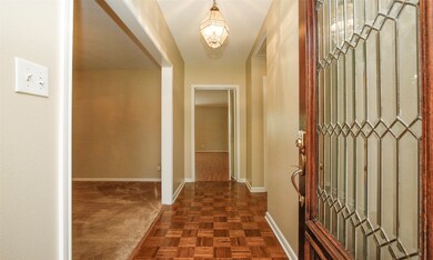 25215 Spring Ridge Dr, Spring, TX 77386 - photo 5