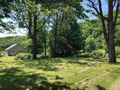 2277 Stage Rd, South Pomfret, VT 05067 - photo 3