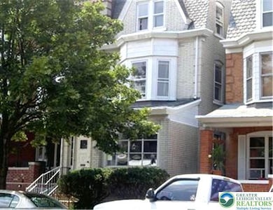 914 N 4th St, Allentown, PA 18102 - photo 2