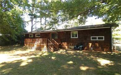 4908 Yarmouth Dr, Greensboro, NC 27407 - photo 3