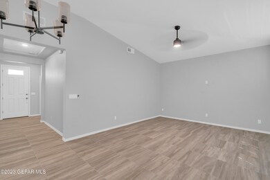 12045 Silent Place Ct, Socorro, TX 79927 - photo 5