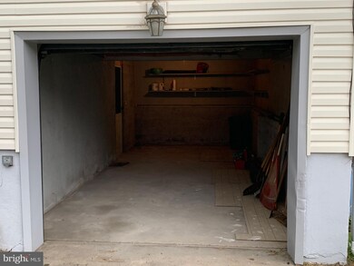 21 Goldy Dr, Gloucester City, NJ 08030 - photo 3