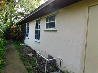 1509 Esterbrook Ln, Sebastian, FL 32958 - photo 2