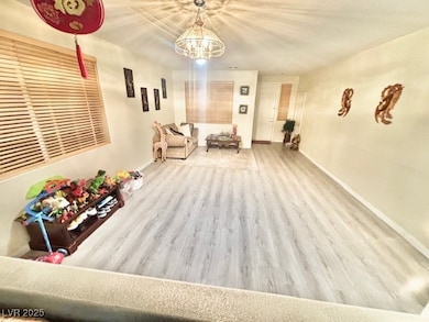 8342 Gilded Crown Ct, Las Vegas, NV 89117 - photo 3