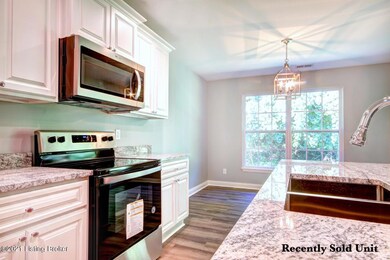 5916 Shepherd Crossing Dr, Louisville, KY 40219 - photo 7