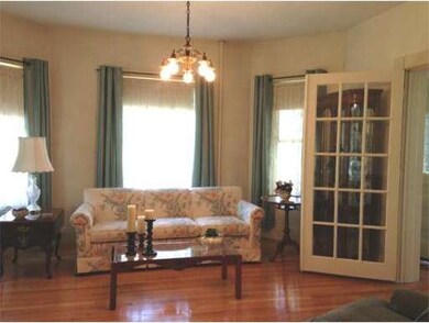 39 Prescott St, North Andover, MA 01845 - photo 2