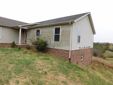5641 MacKville Rd, Harrodsburg, KY 40330 - photo 4