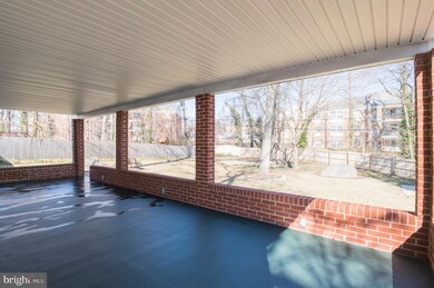 717 Walnutree Ln, Claymont, DE 19703 - photo 4