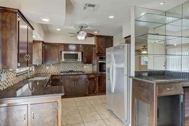 1915 Ansbury Dr, Houston, TX 77018 - photo 5