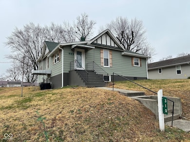 310 S Nebraska St, North Salem, IN 46165 - photo 2