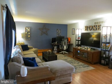 1721 County Line Rd, Bechtelsville, PA 19505 - photo 4