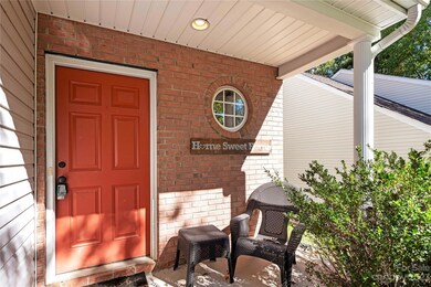 1612 Flagsworth Rd, Clover, SC 29710 - photo 2