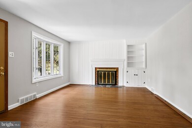 222 Pembrook Ave, Moorestown, NJ 08057 - photo 5