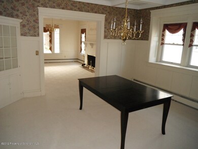 556 Charles Ave, Kingston, PA 18704 - photo 6