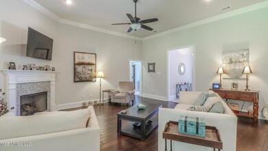7668 Crescent Way-91006