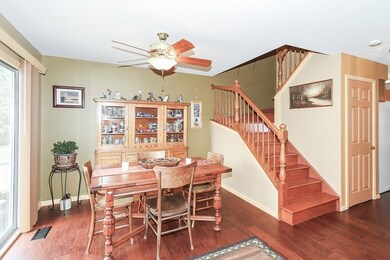 715 Kingsbridge Dr unit 715, Carol Stream, IL 60188 - photo 7