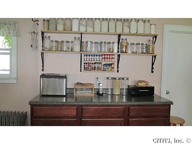 Kitchen Extra workspace and storage
