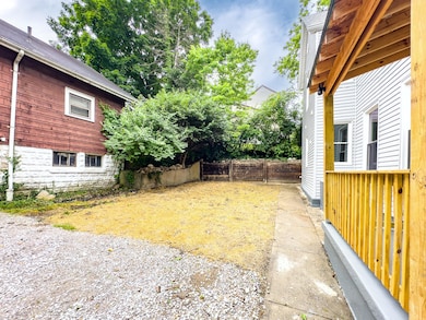 351 Altamont Rd 43