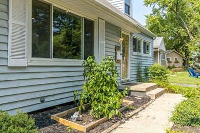 2020-09-09 847 Enfield Rd 12