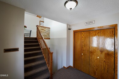 1710 3rd Ave NE, Jamestown, ND 58401 - photo 3