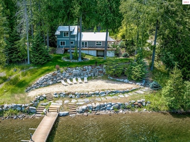 With Large Dock into Crystal Clear Waters