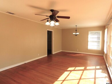 2421 2421 W Azalea, Tyler, TX 75701 - photo 4