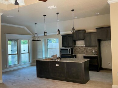 409 Meadow Park Dr, Fort Worth, TX 76108 - photo 2