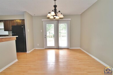 4823 SW Commanche Rd, Topeka, KS 66614 - photo 5