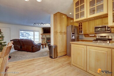 1801 State St, Anchorage, AK 99504 - photo 7