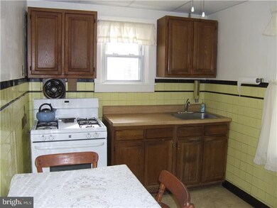 229 Randall St, Crum Lynne, PA 19022 - photo 6