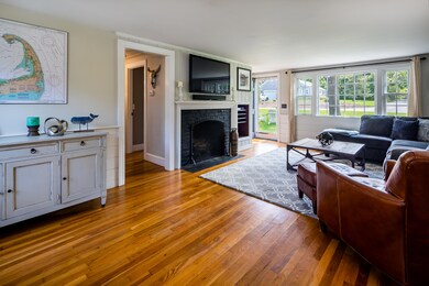 10RedJacketRd14-YarmouthPort-w