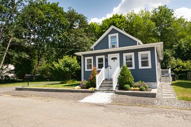 12 Crump St, Hudson, MA 01749 - photo 2