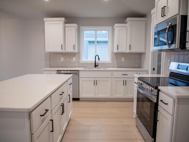 6722 14th St S, Fargo, ND 58104 - photo 3